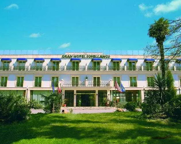 Hotel Gran Jovellanos 4*